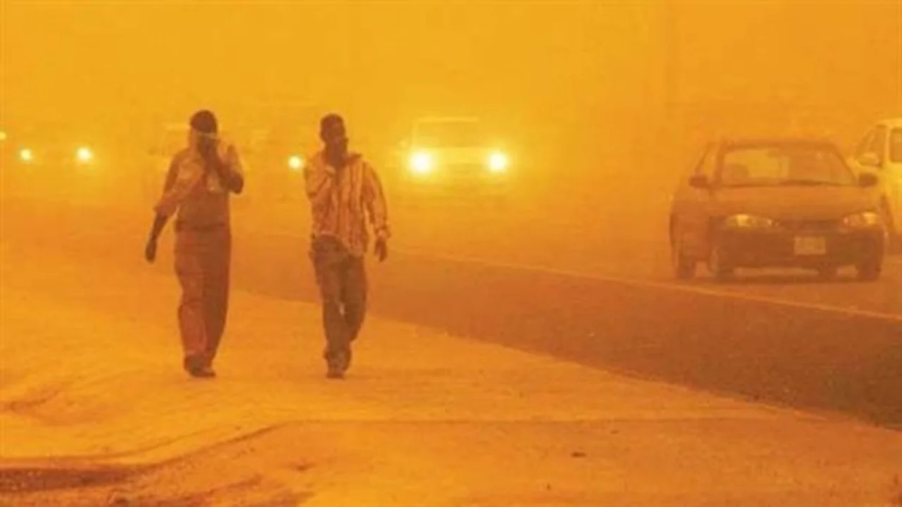 طقس متقلب.. درجات حرارة القاهرة تلامس 30 درجة مع نشاط رياح مثيرة للأتربة